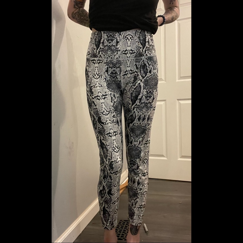 Snake Skin Print Leggings